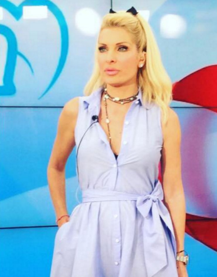 Ποιας επώνυμης Κύπριας φωτογραφία πόσταρε η Ελένη Μενεγάκη στο instagram;