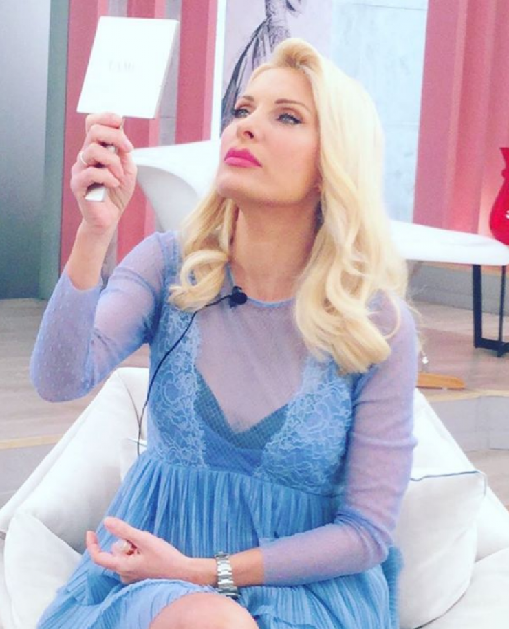 Ελένη Μενεγάκη: Μιλάει πρώτη φορά για το γαμήλιο ταξίδι της!