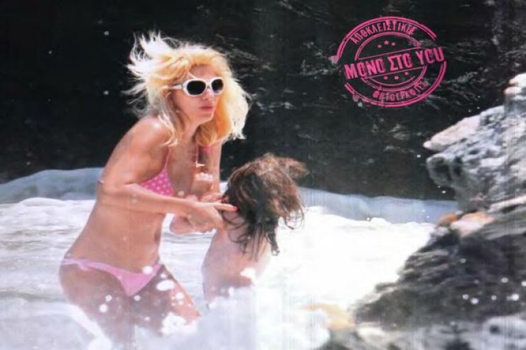 Ελένη Μενεγάκη: Πως γλίτωσε από τα βράχια τη μικρή της κόρη! 