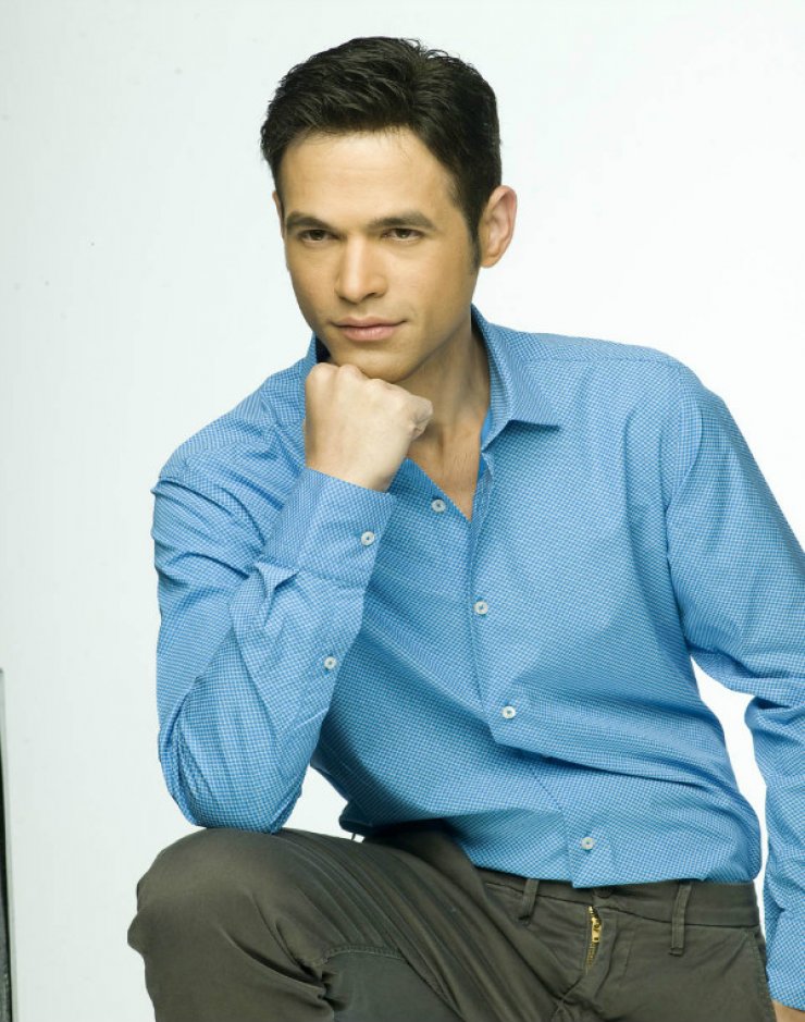 Μένιος Φουρθιώτης: Μαζεύουν υπογραφές για να κόψουν την εκπομπή του