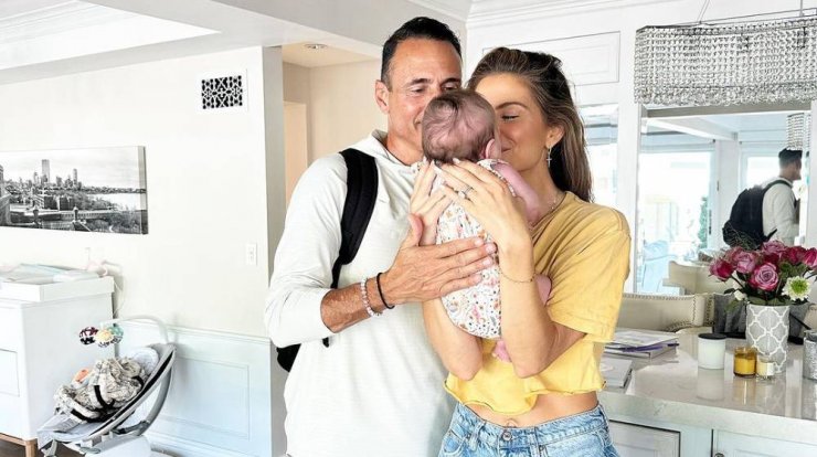 Maria Menounos: Μας έδειξε πρώτη φορά το πρόσωπο της 3 μηνών κόρης της