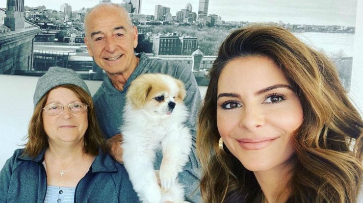 Μαρία Μενούνος: Και οι δυο γονείς της στο νοσοκομείο με κορωνοϊό! [βίντεο]