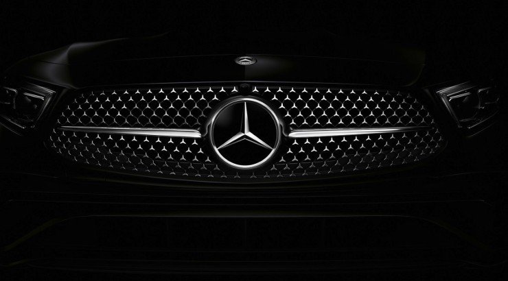 100 χρόνια γιορτάζει το θρυλικό αστέρι της Mercedes-Benz