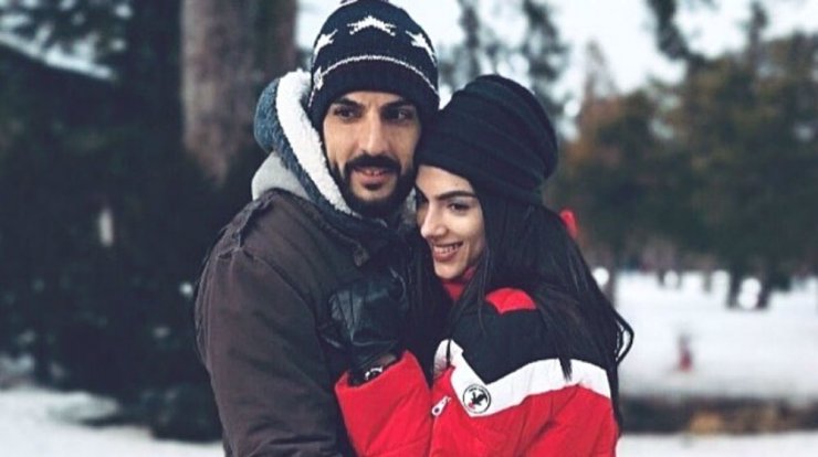 Γιώργος Μερκής – Άντρεα Κυριάκου: Έξοδος για φαγητό με τον μικρό Λαμπρινό! [εικόνες]