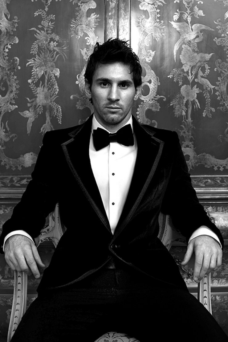 Ο Lionel Messi ποζάρει για το βιβλίο των Dolce & Gabbana