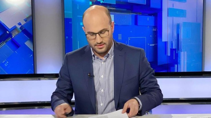 Ο Χρήστος Μιχάλαρος… διπλασιάστηκε on air [βίντεο]