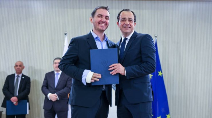 Η στιγμή που ο Μιχάλης Χατζηγιάννης αναλαμβάνει επίσημα το Υφυπουργείο Πολιτισμού [βίντεο]