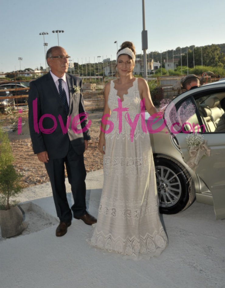 Δεν φαντάζεστε ποιος πήρε την ανθοδέσμη της Παναγιώτας Ιακώβου