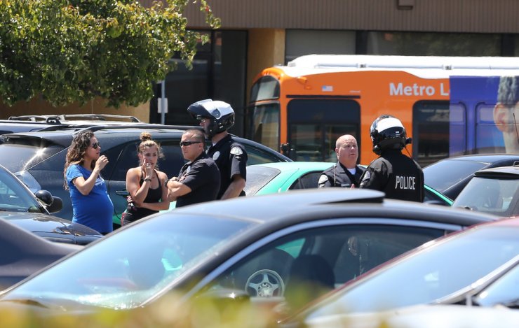 Για ποιο λόγο κάλεσε την αστυνομία η Mila Kunis; [εικόνες]