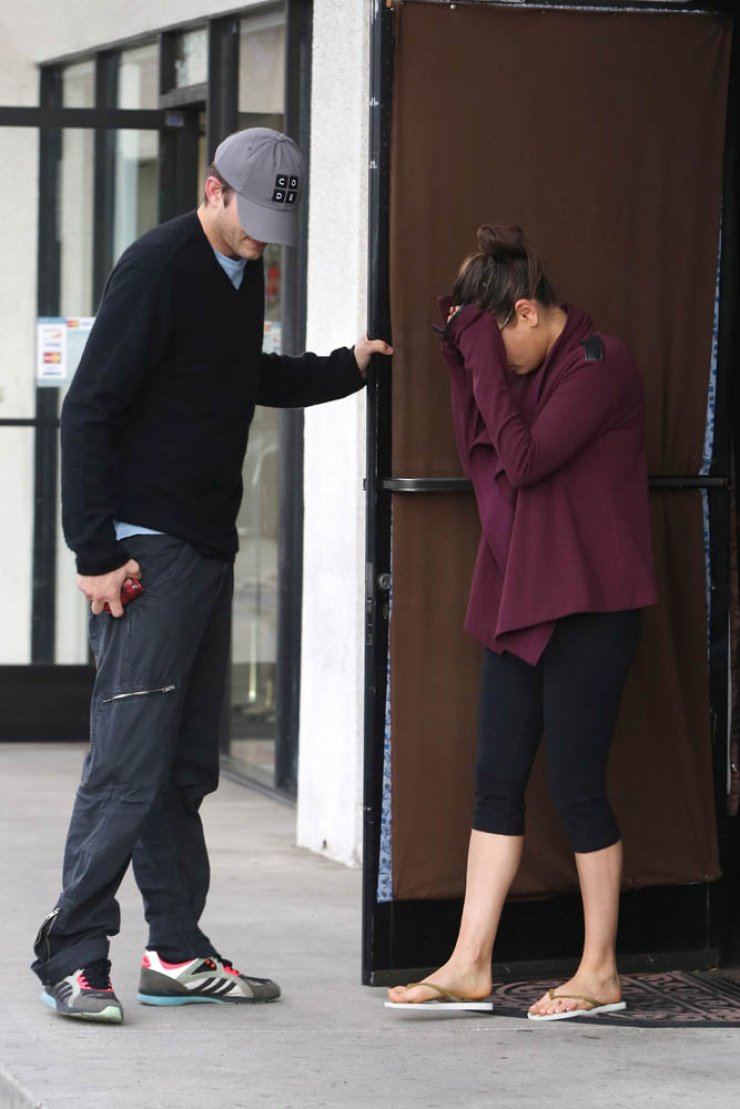 Ashton Kutcher-Mila Kunis: Το κρυφτούλι του ζευγαριού!