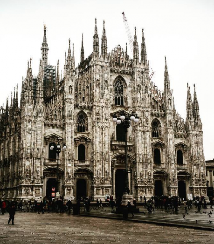 Παρουσιαστής του ΣΙΓΜΑ για διακοπές στο Μιλάνο!