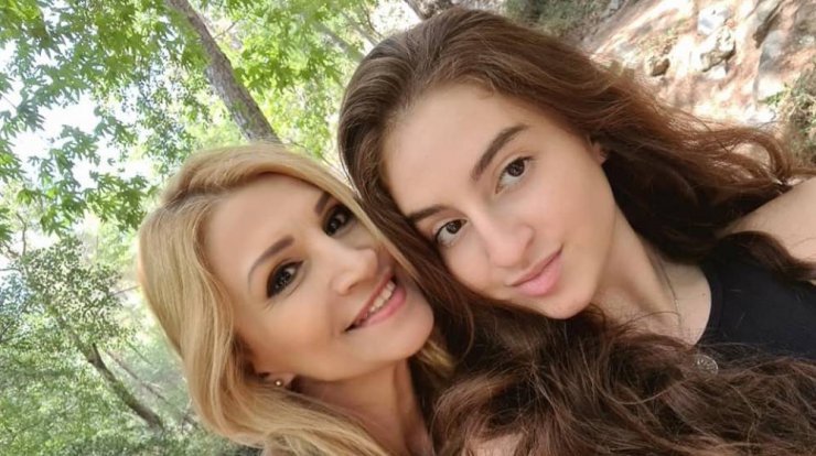 Κατερίνα Μηλιώτη: Περήφανη για την κόρη της που πέρασε στο πανεπιστήμιο