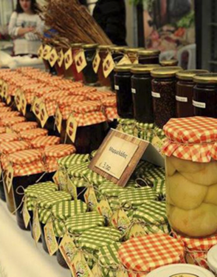 Η Κυπερούντα ετοιμάζεται για το Φεστιβάλ Μήλου