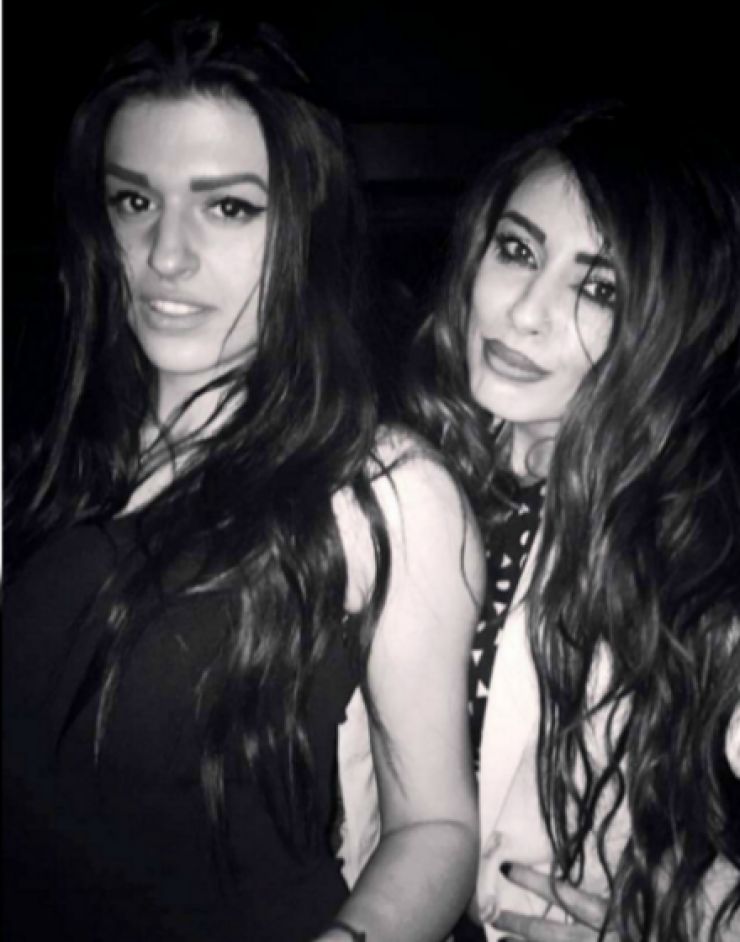 Οι νέες φωτογραφίες της Φρόσως και της Μίνας από τα μπουζούκια που προκάλεσαν σάλο στο διαδίκτυο