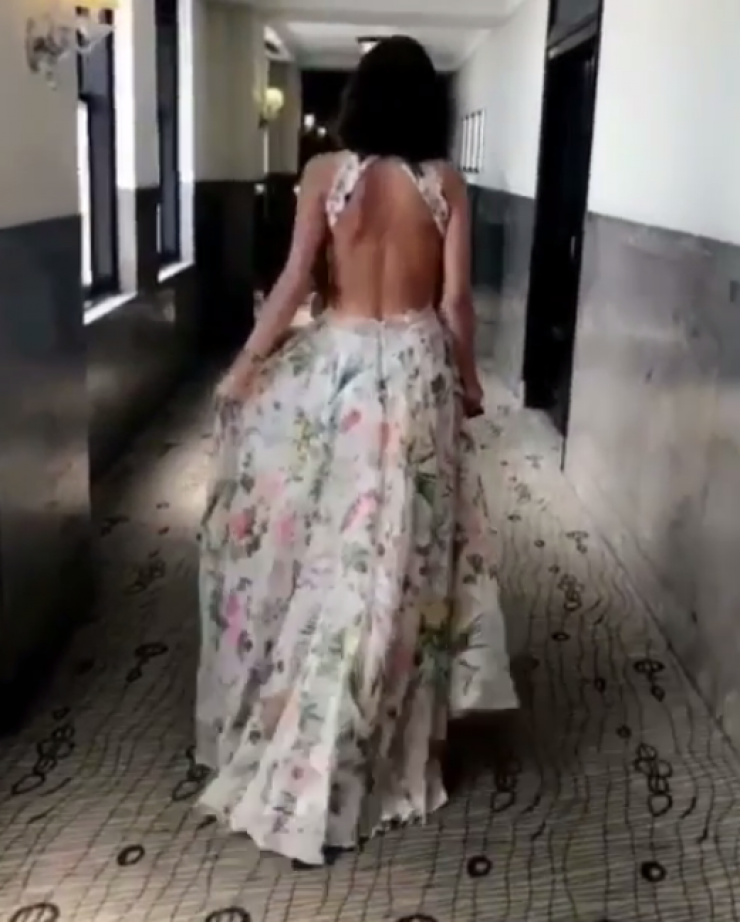 Ποια επώνυμη καλλονή περιμένει το δεύτερο μωράκι της;