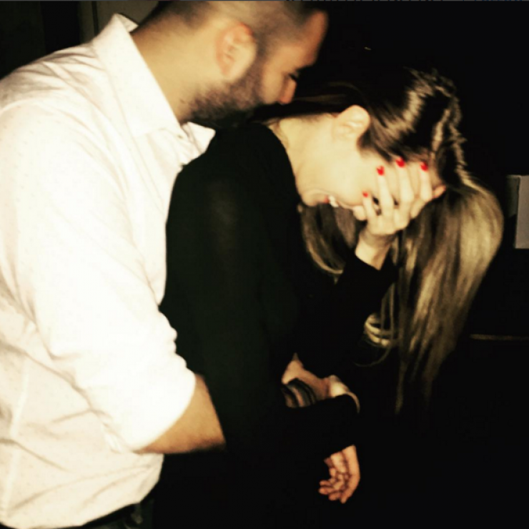 Ελένη Μενεγάκη: Επιβεβαιώνει τη σχέση του αδελφού της με την Καλλιμούκου!