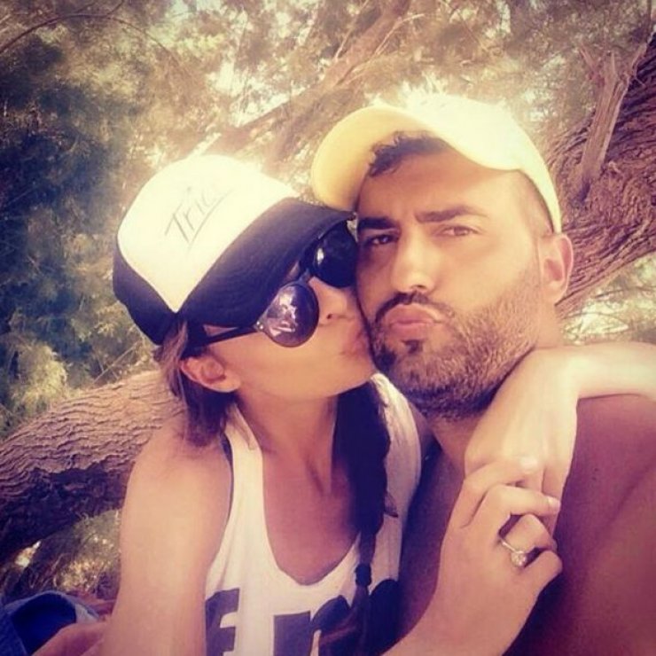 Θοδωρής Μισόκαλος - Χαριτίνη Ηλιάδου: Έτοιμοι να ανέβουν τα σκαλιά της εκκλησίας;