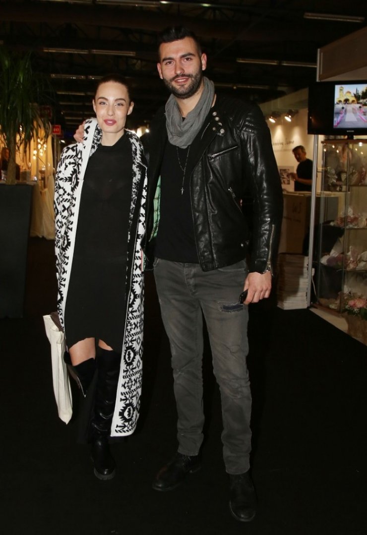 Θοδωρής Μισόκαλος – Αντωνία Καλλιμούκου: Οι διακοπές τους στην Άνδρο!