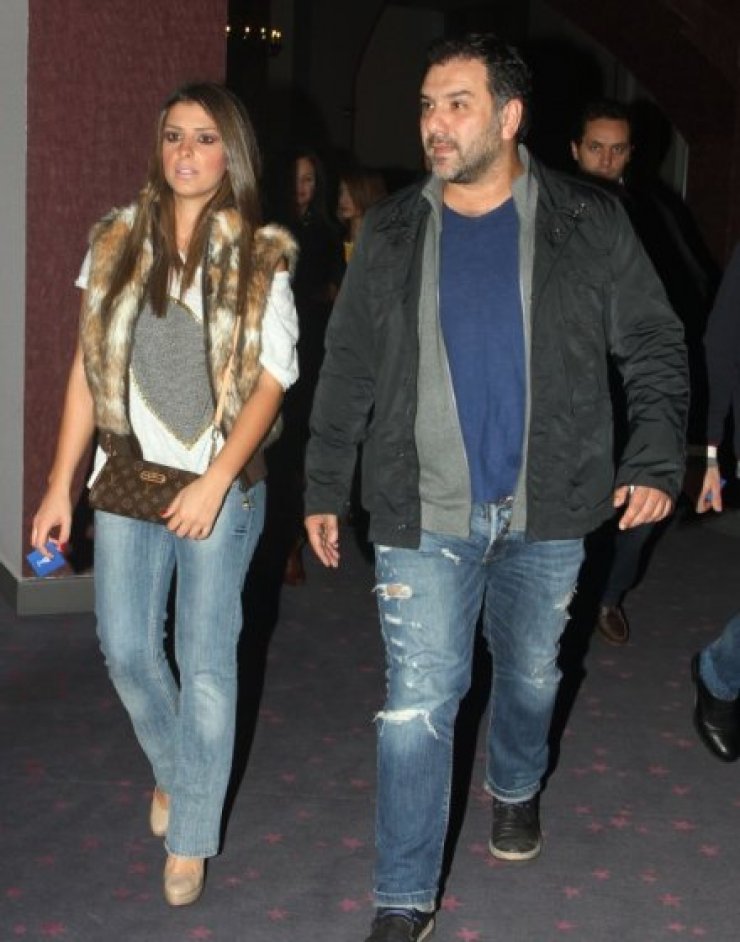 Η πρώην σύζυγός του Γρηγόρη Αρναούτογλου σπάει την σιωπή της και μιλά πρώτη φορά για τον χωρισμό τους