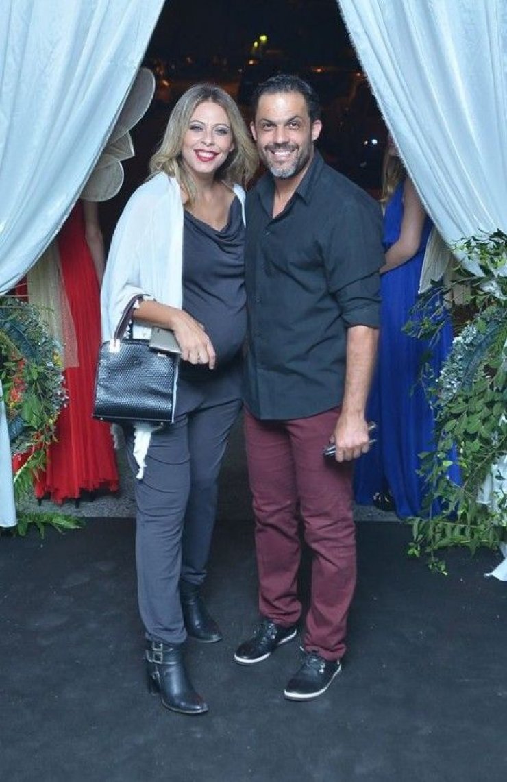 Μαρία Μιχαήλ – Χάρης Κκολός: Η πρώτη φωτογραφία από την κλινική μετά τον ερχομό της κόρης τους!