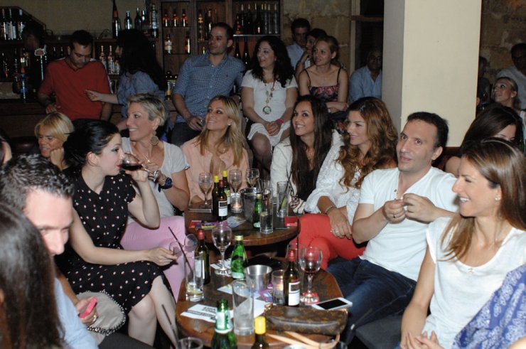 MνηµόνιΩΧ: Ramona Filip, Νόνη Κυπριανού και Νάσια Μαρκίδη στις τελευταίες παραστάσεις