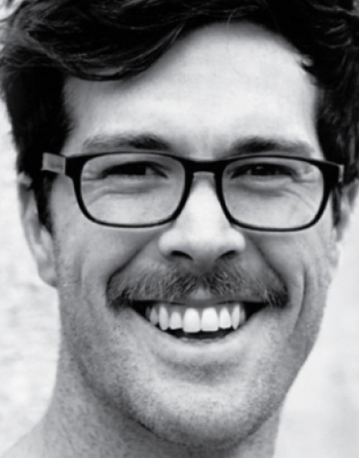 Στο Almyra θα πας με μούσι και θα φύγεις ξυρισμένος!