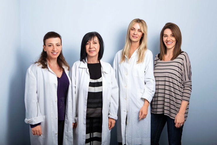 «Η Τζένη Καρέζη πέθανε στα χέρια μου…»