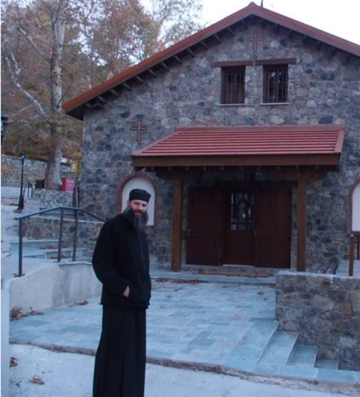 Κέρδισε τα κυπριακά καλλιστεία στα 24 του και σήμερα είναι μοναχός