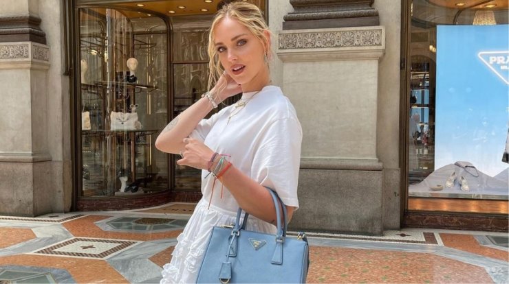 Chiara Ferragni: Το tie-dye set που φόρεσε στο αεροδρόμιο 