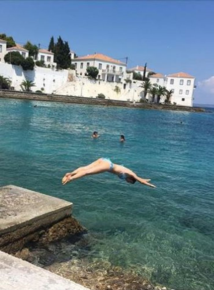 Επώνυμη Ελληνίδα έγινε μανούλα εδώ και ένα μήνα και δεν το πήραμε είδηση! [εικόνες]