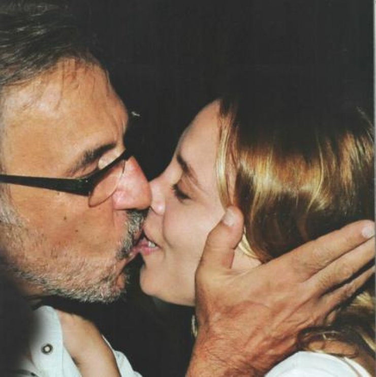 Άννα Μονογιού: Μιλάει ανοικτά για τη σχέση της με τον Διονύση Τσακνή!