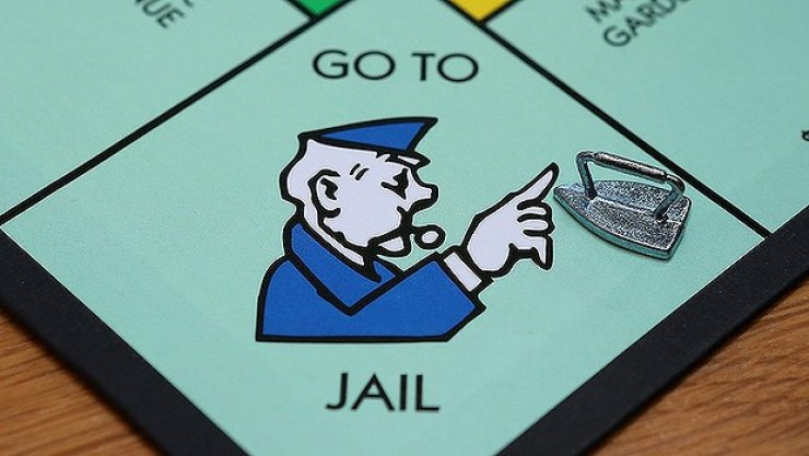 "Άνοιξαν" τις φυλακές στη Μονόπολη!