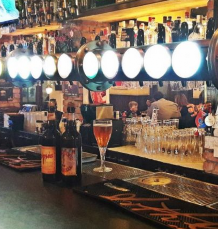 Στο νέο κατάλογο με μπίρες του Moondog’s υπάρχουν ακόμα περισσότεροι θαμώνες του μαγαζιού!