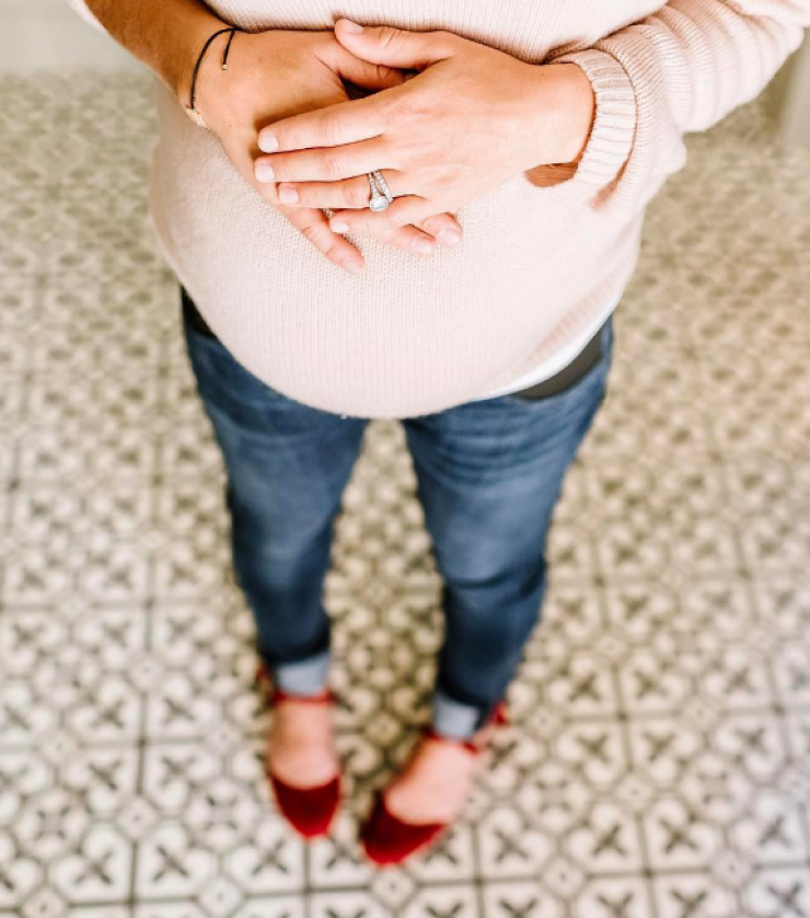 Baby boom! Επώνυμο ζευγάρι υποδέχθηκε το τρίτο τους μωράκι!