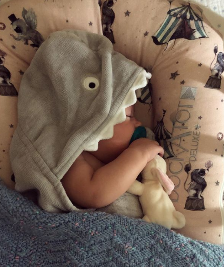 Επώνυμη ανήρτησε την πιο τρυφερή εικόνα του νεογέννητου γιου της!