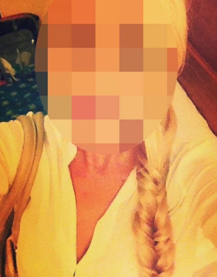 Η τρυφερή φωτογραφία επώνυμης Κύπριας με το τραγουδιστή σύντροφό της στην Αθήνα