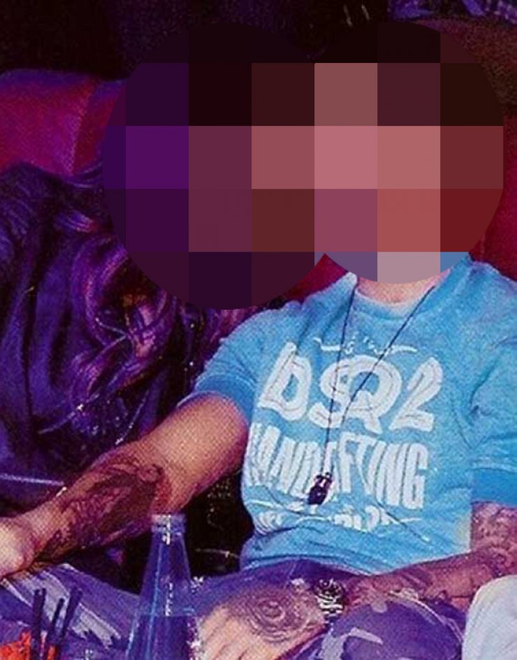 H πρώτη κοινή δημόσια εμφάνιση Ελληνίδας τραγουδίστριας με νεαρό ποδοσφαιριστή!