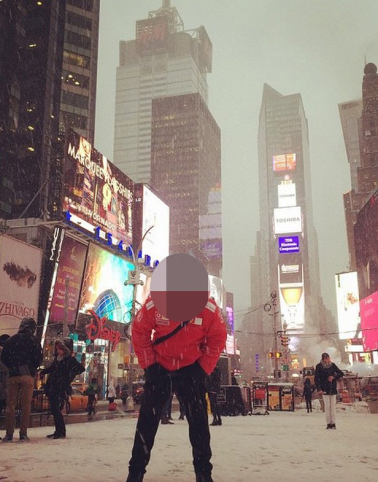 Ποιος επώνυμος Κύπριος βρίσκεται στη χιονισμένη Νέα Υόρκη!