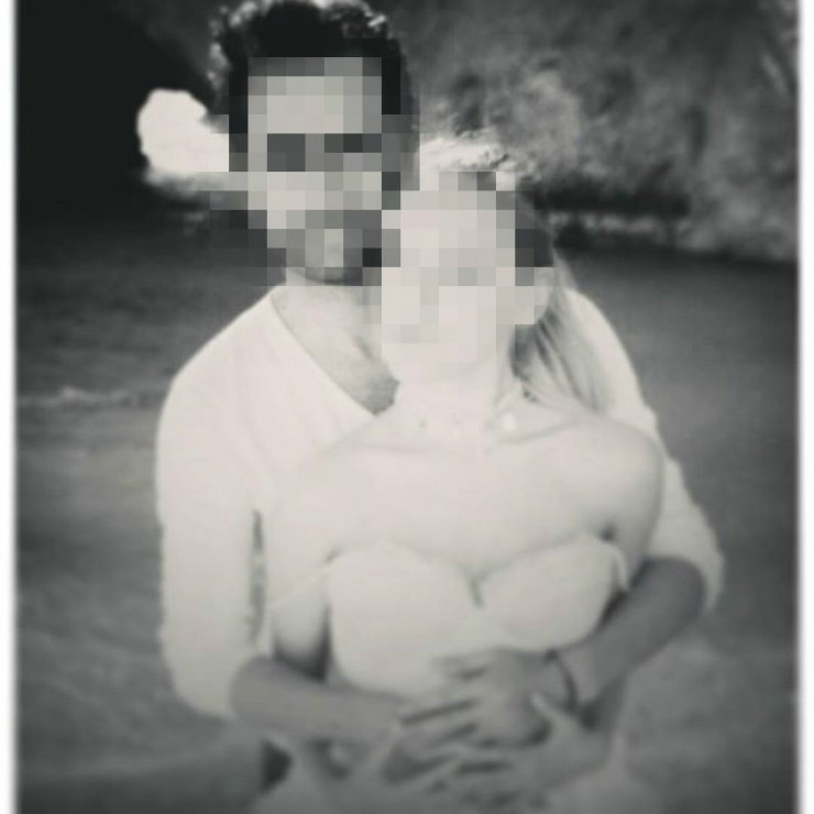 Ζευγάρι της κυπριακής showbiz ανεβαίνει τα σκαλιά της εκκλησίας!