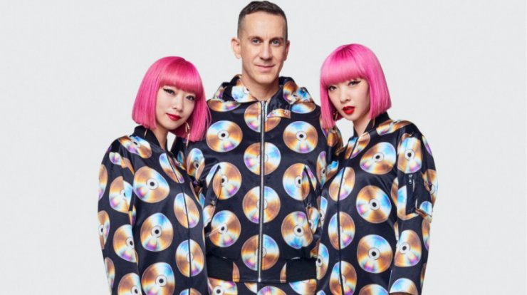 O σχεδιαστής του οίκου Moschino φωτογράφησε τους φίλους του για το lookbook της συλλογής που δημιούργησε για την H&M