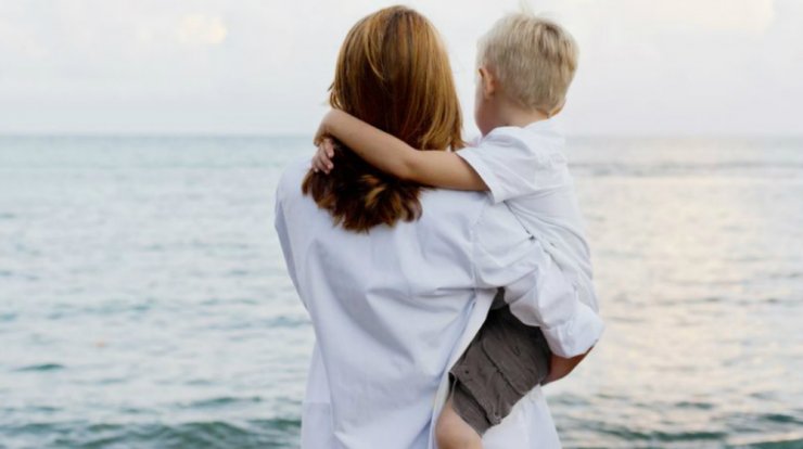 Πώς πρέπει να συμπεριφερόμαστε στα παιδιά μας όταν νιώθουν απόρριψη