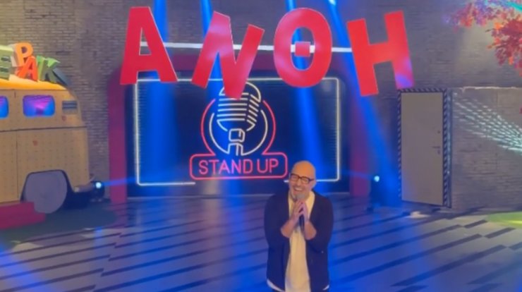 Ρεσιτάλ ερμηνείας από τον Νίκο Μουτσινά για την Ανθή Σαλαγκούδη! [βίντεο]