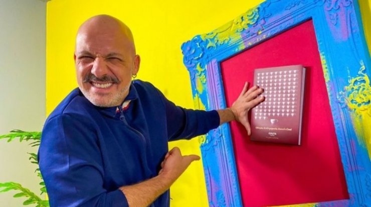 Νίκος Μουτσινάς: "Θέλω να κάνω παιδί...δεν θα το κάνω για να αποδείξω ότι μπορεί και ένας gay να έχει παιδί μόνος του"