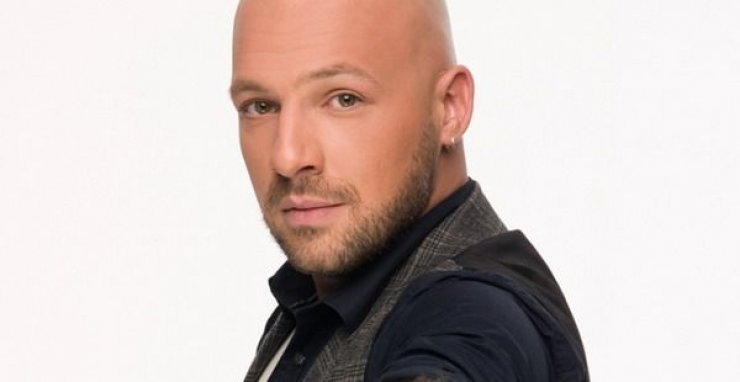 Δείτε την μητέρα του Νίκου Μουτσινά!