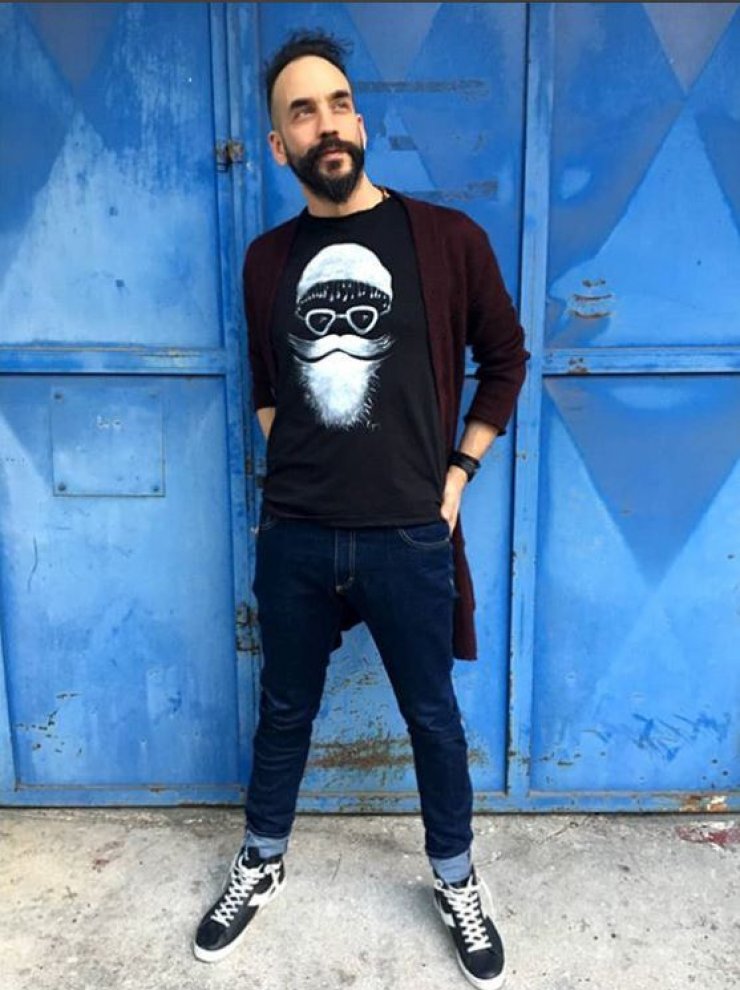 Πάνος Μουζουράκης: Δείτε την απίστευτη μεταμόρφωση του τραγουδιστή! [εικόνες]