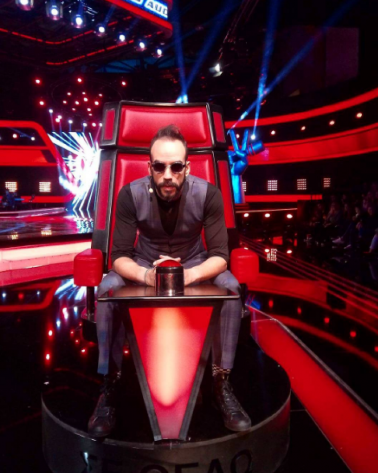 Τεράστια γκάφα του Ρουβά στον αέρα του The Voice – Είναι έγκυος η Σολωμού από τον Μουζουράκη;