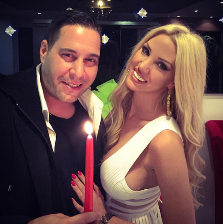 Σάσα Μπάστα: Απαντάει για το τρίτο πρόσωπο στη σχέση της με τον Βαλεντίνο μετά τον χωρισμό!