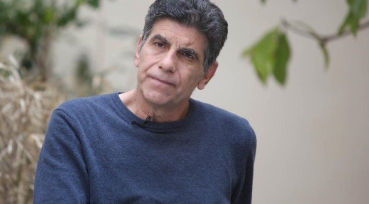 Κύπριος ηθοποιός για τον Γιάννη Μπέζο: “Κατηγορεί όλα τα “ελαφριά” κι όλη μέρα είναι στα πρωινάδικα”