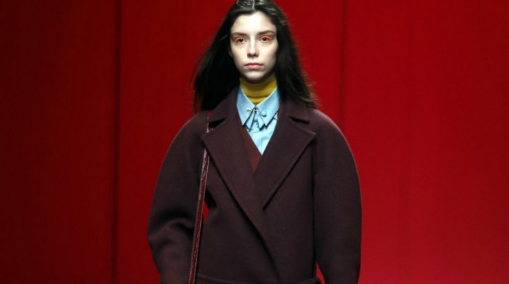 Επιλέγουμε το χρώμα του μπορντό για τις βραδινές μας εξόδους