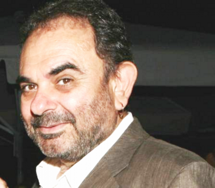 Αποχωρεί από τη μουσική σκηνή ο Σάκης Μπουλάς λόγω υγείας!